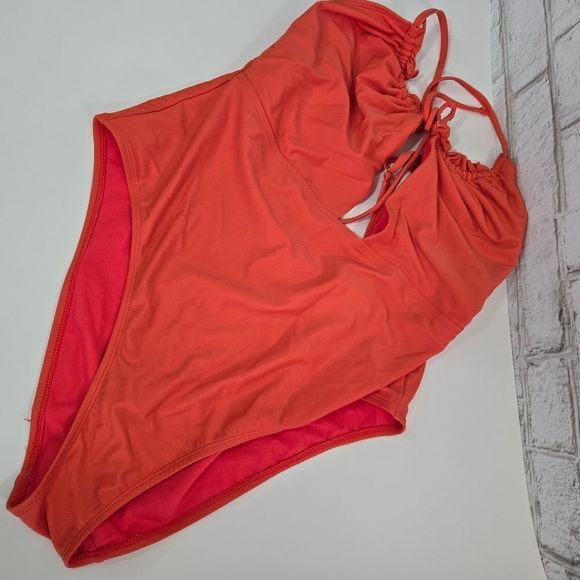 Shade and Short one piece halter swimsuit - Picture 8 of 16